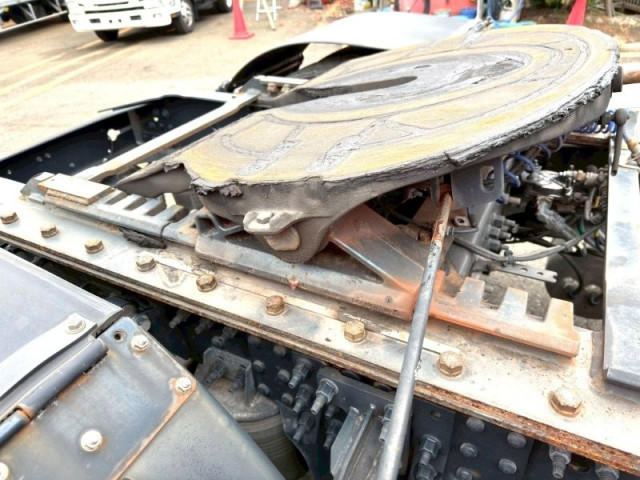 UDトラックス（日産） クオン 大型 トラクタ（シングル） 2PG-GK5AAD(96875) 8枚目