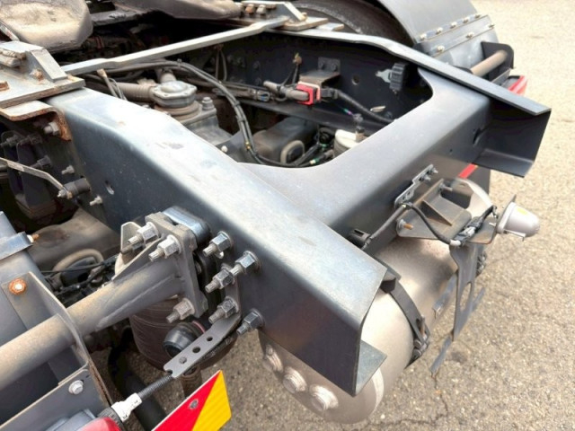 UDトラックス（日産） クオン 大型 トラクタ（シングル） 2PG-GK5AAD(96875) 10枚目