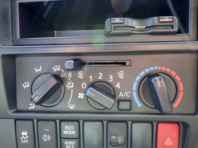 日野 デュトロ 小型 平ボディ 2RG-XZU710M(96879) 18枚目