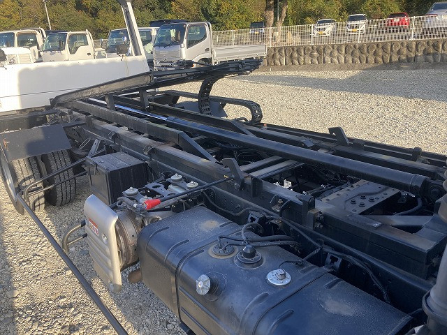 日野 デュトロ 小型 車載専用車 2KG-XZU722M(96883) 19枚目