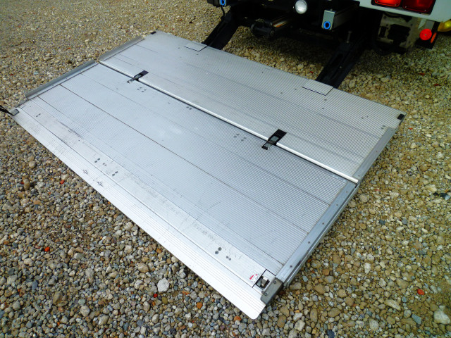 UDトラックス（日産） コンドル 中型 アルミウィング 2RG-BRR90T2(96882) 20枚目