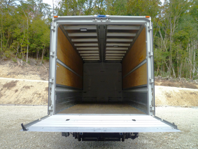 UDトラックス（日産） コンドル 中型 アルミウィング 2RG-BRR90T2(96882) 21枚目