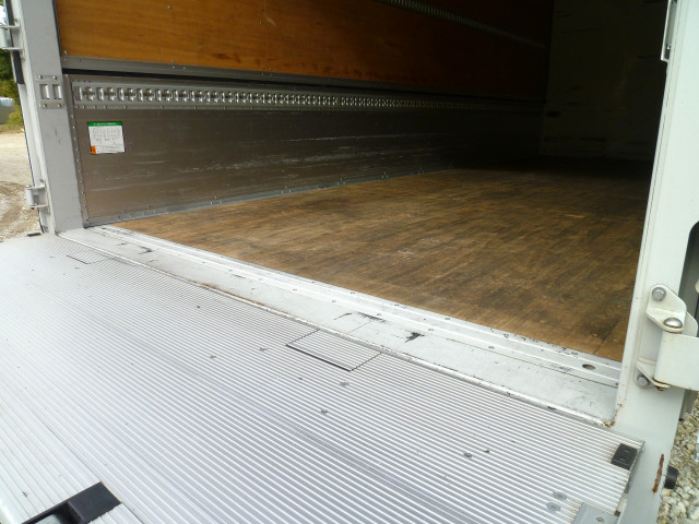 UDトラックス（日産） コンドル 中型 アルミウィング 2RG-BRR90T2(96882) 22枚目