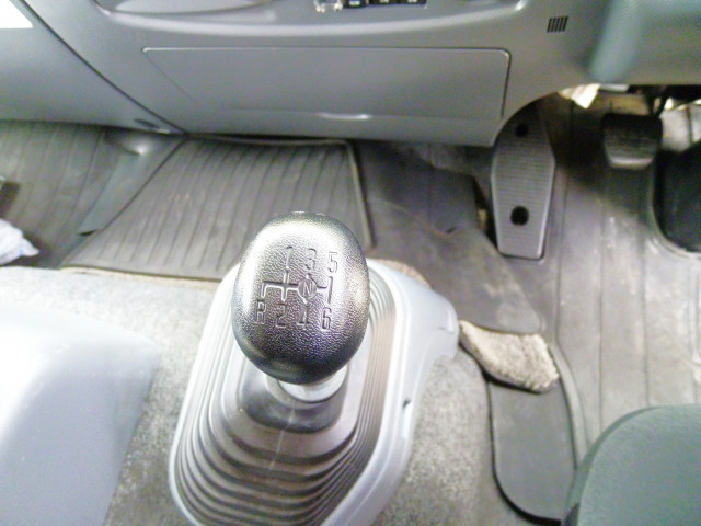 UDトラックス（日産） コンドル 中型 アルミウィング 2RG-BRR90T2(96882) 33枚目