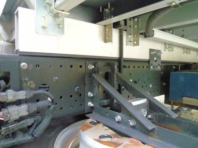 UDトラックス（日産） コンドル 中型 アルミウィング 2RG-BRR90T2(96882) 38枚目