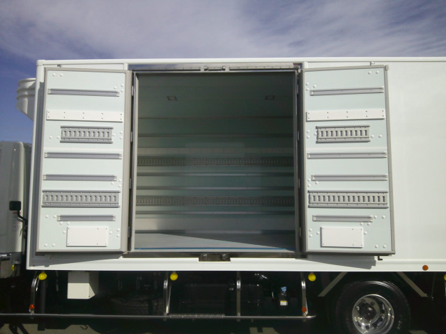 三菱ふそう ファイター 中型 冷凍冷蔵バン 2KG-FK65F(96884) 10枚目