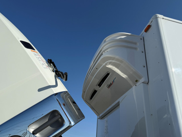 三菱ふそう ファイター 中型 冷凍冷蔵バン 2KG-FK65F(96885) 13枚目