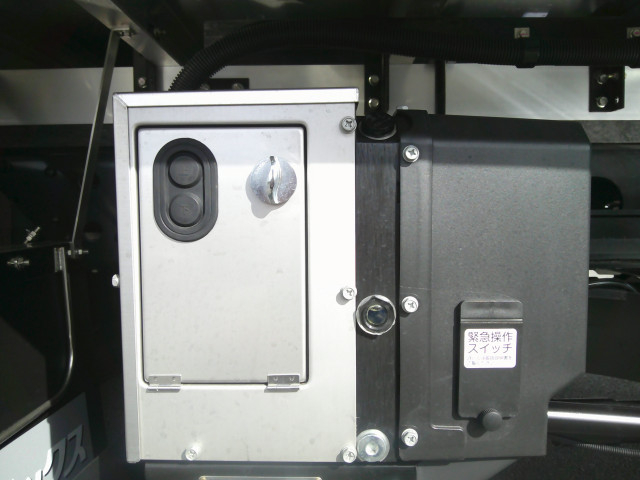 三菱ふそう ファイター 中型 冷凍冷蔵バン 2KG-FK65F(96884) 20枚目