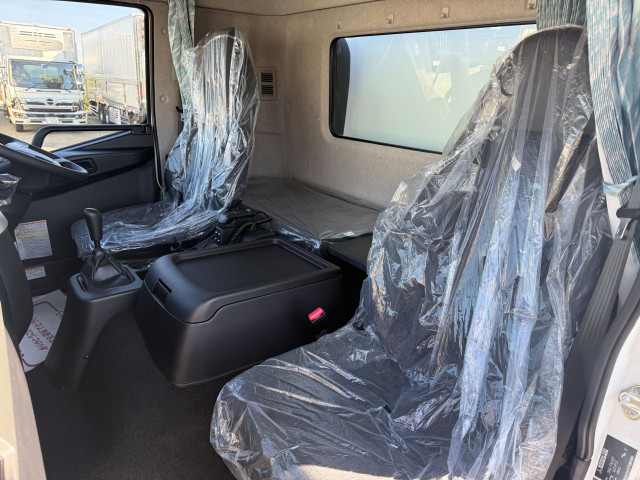 三菱ふそう ファイター 中型 冷凍冷蔵バン 2KG-FK65F(96885) 27枚目