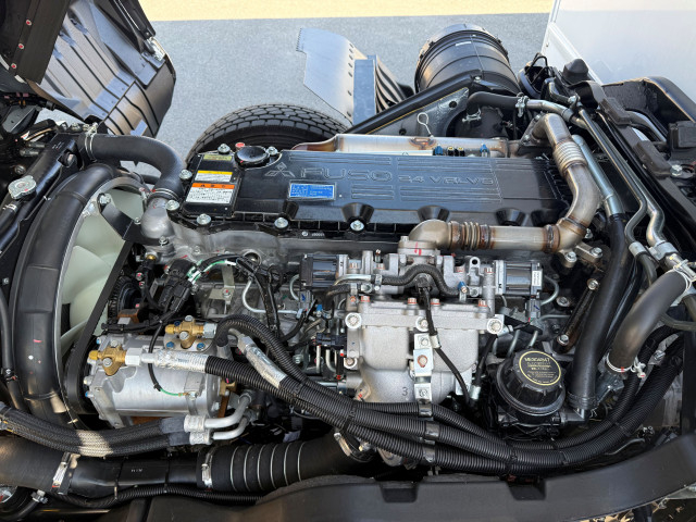 三菱ふそう ファイター 中型 冷凍冷蔵バン 2KG-FK65F(96885) 30枚目