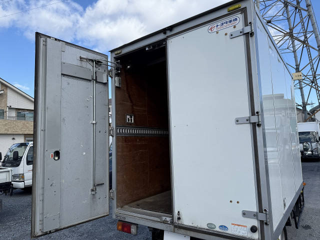 トヨタ ダイナ 小型 アルミバン TKG-XZC605(96886) 17枚目