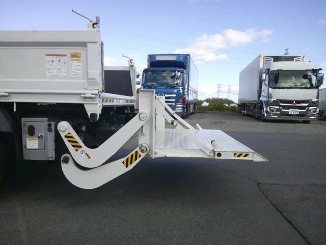 トヨタ トヨエース 小型 平ボディ 2RG-XZC605(96888) 9枚目