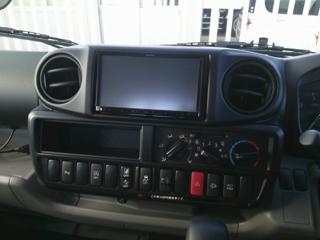 トヨタ トヨエース 小型 平ボディ 2RG-XZC605(96888) 17枚目