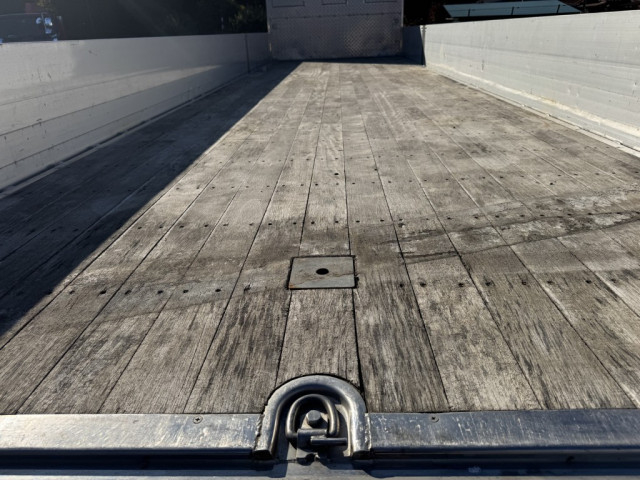 三菱ふそう スーパーグレート 大型 クレーン付き 2PG-FS74HZ(96918) 12枚目