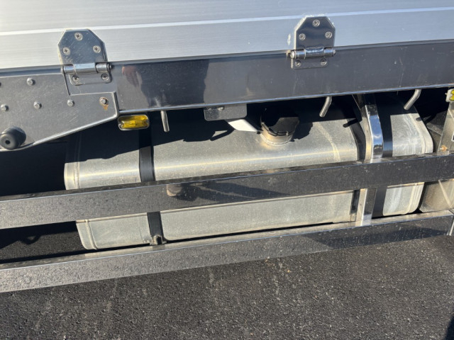 三菱ふそう スーパーグレート 大型 クレーン付き 2PG-FS74HZ(96918) 27枚目