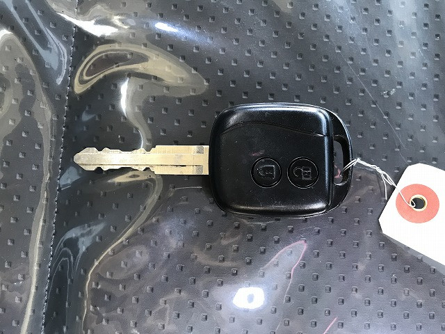 いすゞ エルフ 小型 平ボディ 2PG-NPS88AR(96919) 28枚目