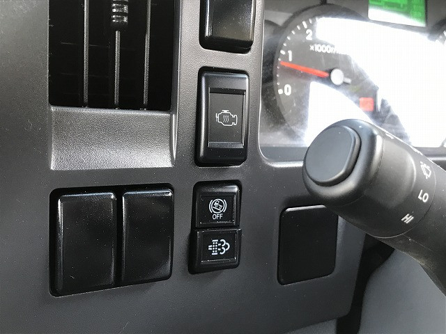 いすゞ エルフ 小型 平ボディ 2PG-NPS88AR(96919) 32枚目