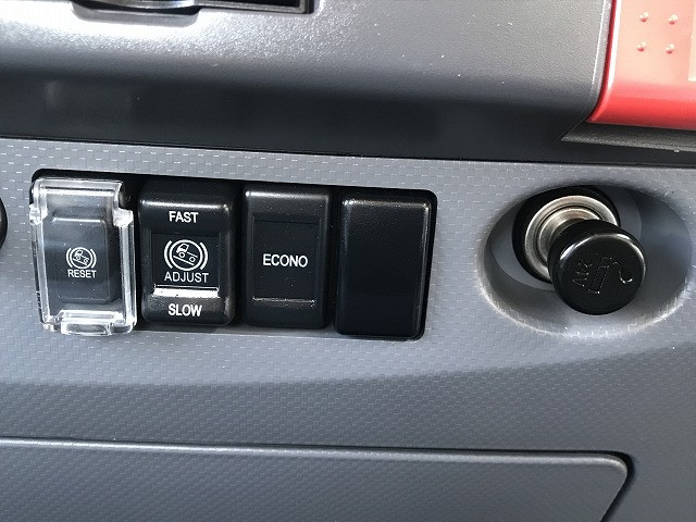 いすゞ エルフ 小型 平ボディ 2PG-NPS88AR(96919) 33枚目