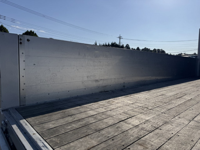 いすゞ フォワード 中型 平ボディ 2RG-FRR90S2(96924) 10枚目