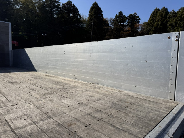 いすゞ フォワード 中型 平ボディ 2RG-FRR90S2(96924) 11枚目