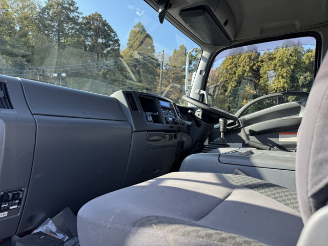 いすゞ フォワード 中型 平ボディ 2RG-FRR90S2(96924) 32枚目