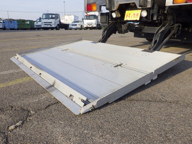 いすゞ フォワード 中型 冷凍冷蔵バン 2PG-FRR90S2(96927) 44枚目