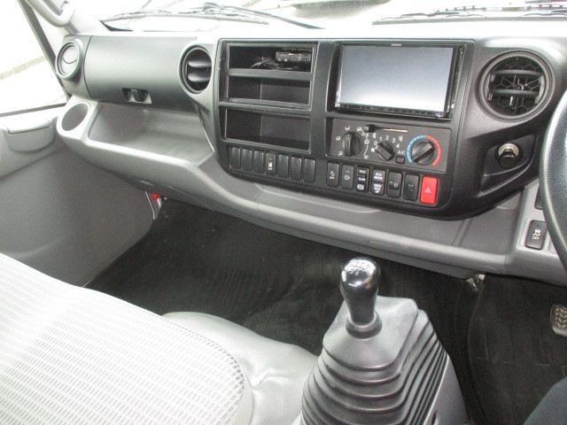 日野 デュトロ 小型 車載専用車 TKG-XZU722M(96928) 17枚目