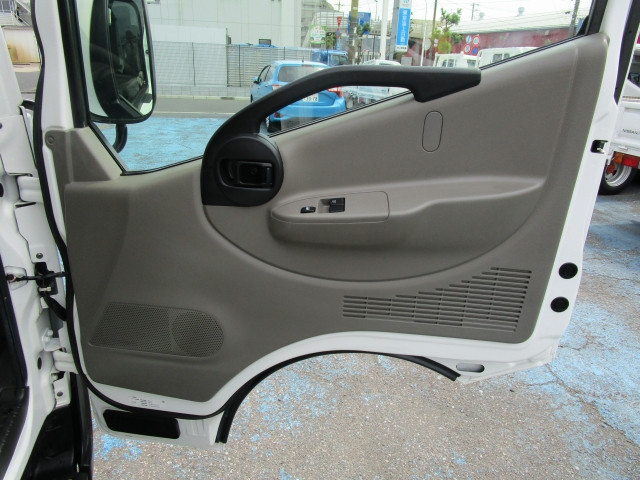 日産自動車 アトラス 小型 平ボディ CBF-SQ2F24(109775) 33枚目