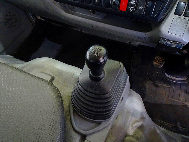 日野 デュトロ 小型 クレーン付き TKG-XZU655M(96929) 15枚目