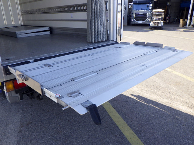 いすゞ エルフ 小型 冷凍冷蔵バン TPG-NPR85AN(96933) 24枚目