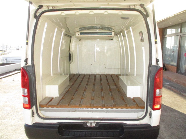 トヨタ ハイエース 小型 冷凍冷蔵バン QDF-GDH206V(96934) 3枚目