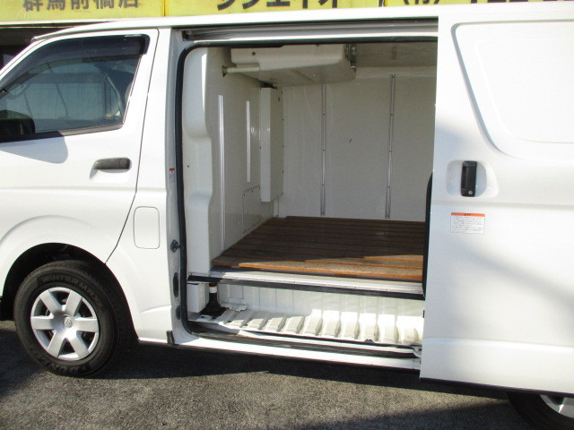 トヨタ ハイエース 小型 冷凍冷蔵バン QDF-GDH206V(96934) 5枚目