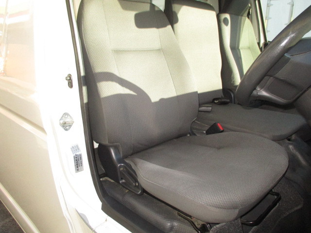 トヨタ ハイエース 小型 冷凍冷蔵バン QDF-GDH206V(96934) 12枚目