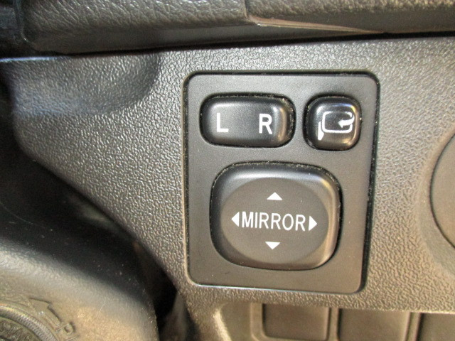 トヨタ ハイエース 小型 冷凍冷蔵バン QDF-GDH206V(96934) 17枚目