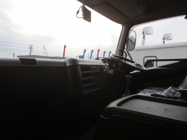 三菱ふそう ファイター 中型 アルミウィング 2KG-FK64F(96935) 17枚目