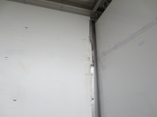 三菱ふそう ファイター 中型 アルミウィング 2KG-FK64F(96935) 25枚目