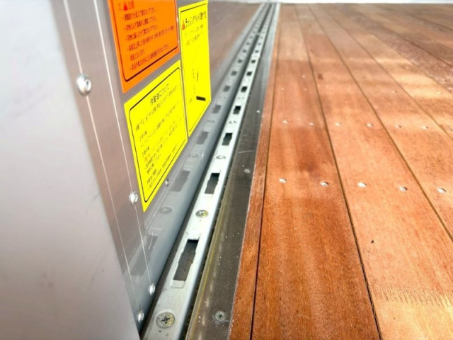 いすゞ エルフ 小型 アルミウィング 2RG-NPR88AN(96936) 16枚目