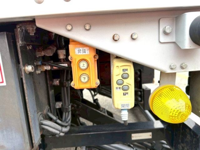 いすゞ エルフ 小型 アルミウィング 2RG-NPR88AN(96936) 17枚目