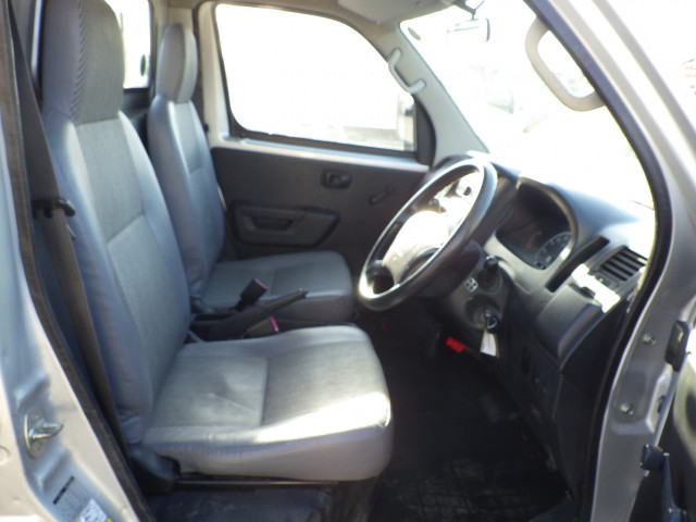 トヨタ ライトエース 小型 平ボディ DBF-S412U(96937) 7枚目