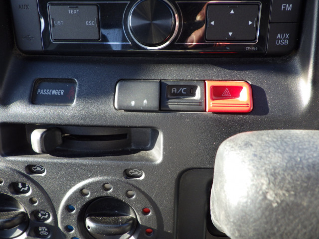 トヨタ ライトエース 小型 平ボディ DBF-S412U(96937) 12枚目