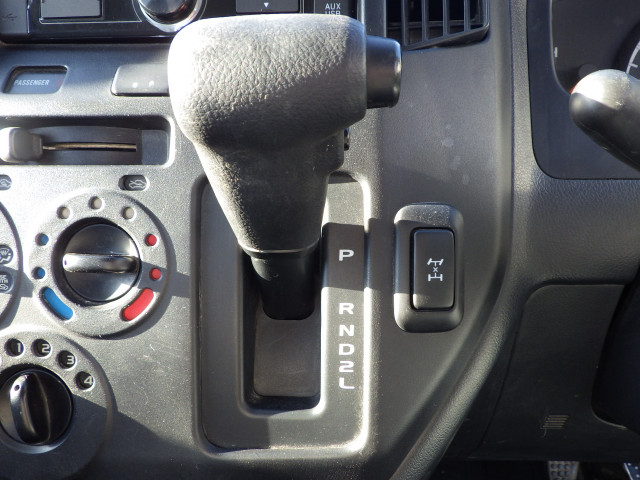 トヨタ ライトエース 小型 平ボディ DBF-S412U(96937) 13枚目