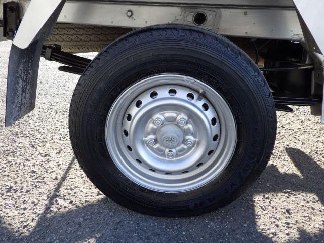 トヨタ ライトエース 小型 平ボディ DBF-S412U(96937) 27枚目