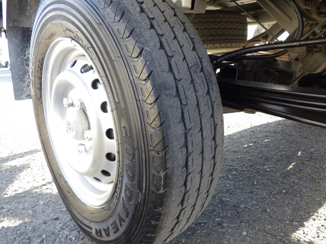 トヨタ ライトエース 小型 平ボディ DBF-S412U(96937) 29枚目