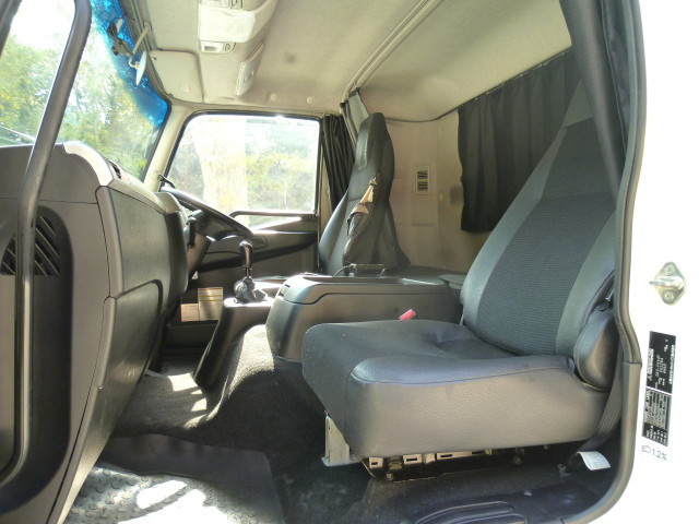 三菱ふそう ファイター 中型 平ボディ 2KG-FK64F(96938) 32枚目