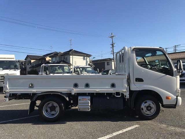 日野 デュトロ 小型 平ボディ 2RG-XZC605M(96939) 5枚目