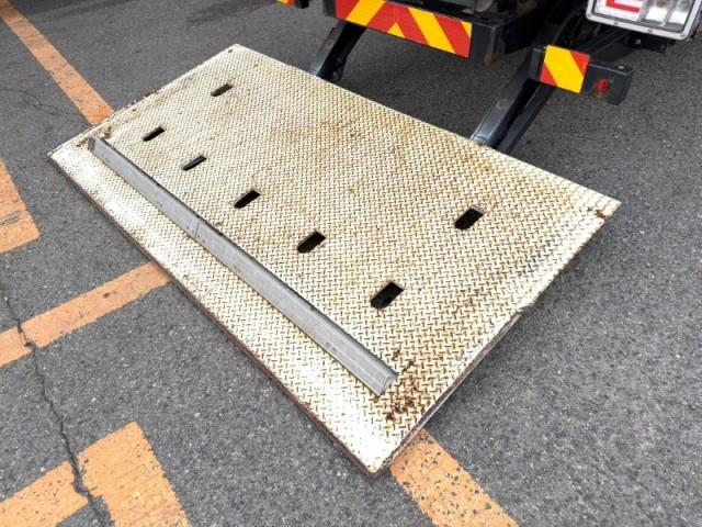 日野 レンジャー 中型 平ボディ 2KG-FD2ABA(96940) 6枚目