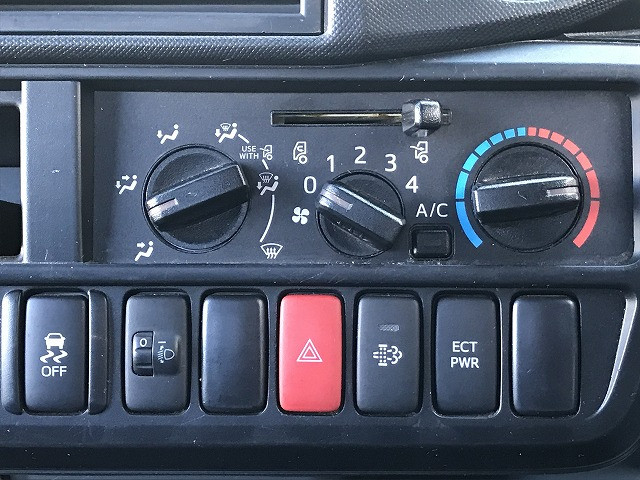 日野 デュトロ 小型 平ボディ 2RG-XZC605M(96939) 32枚目