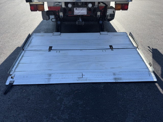 いすゞ フォワード 中型 冷凍冷蔵バン 2PG-FRR90T2(96941) 10枚目