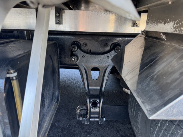 いすゞ フォワード 中型 冷凍冷蔵バン 2PG-FRR90T2(96941) 24枚目