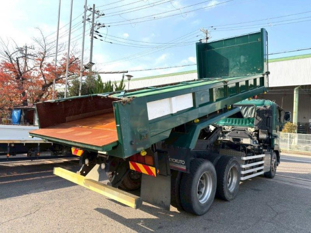 いすゞ ギガ 大型 土砂ダンプ 2PG-CYZ77CM(96943) 7枚目